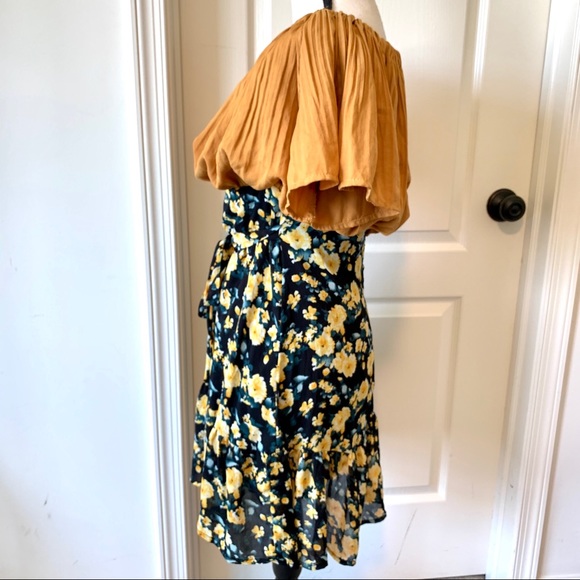 M&D Off/On the Shoulder Blouson Floral Dress—SZ. S - Picture 4 of 14